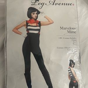 Marvelous mime costume.